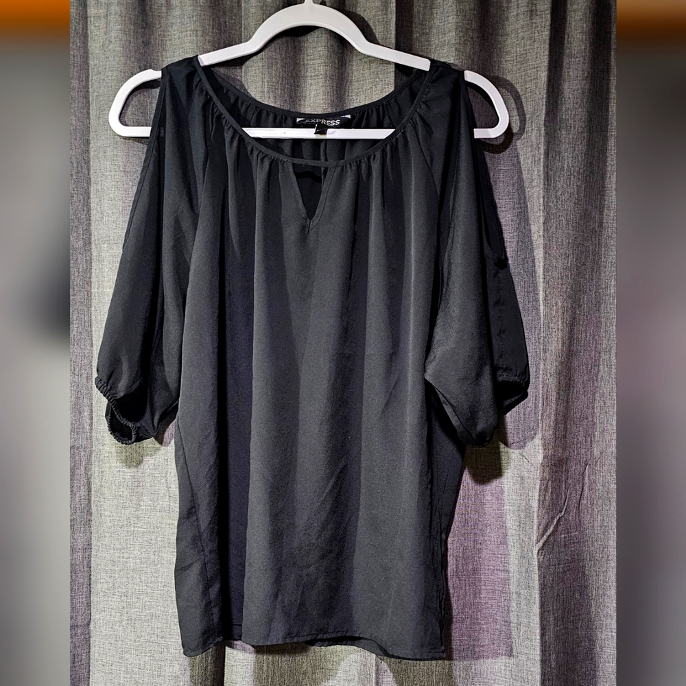 Express Cold Shoulder Short Sleeve Black Women's Top Blouse Shirt Sz M